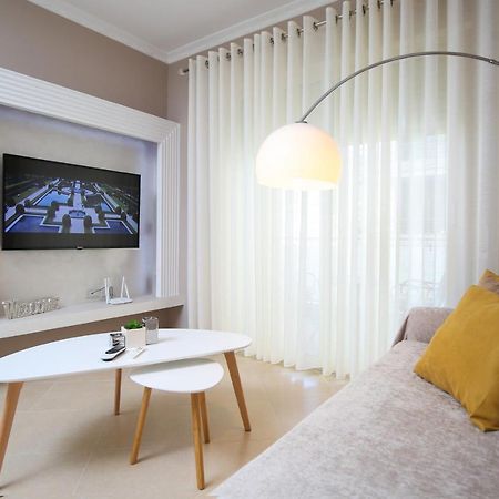 Tafa Deluxe Apartment Вльора Екстер'єр фото