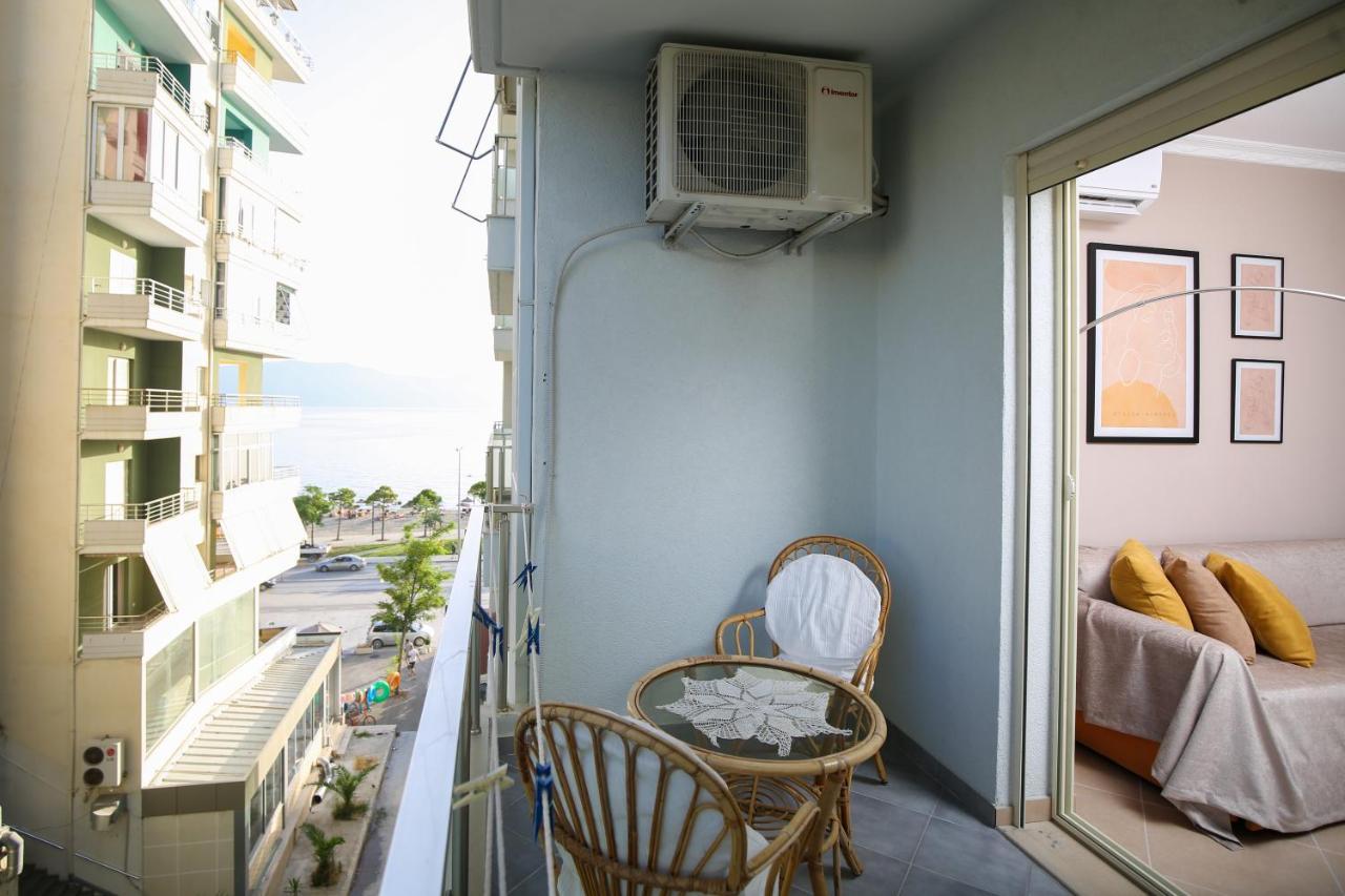 Tafa Deluxe Apartment Вльора Екстер'єр фото